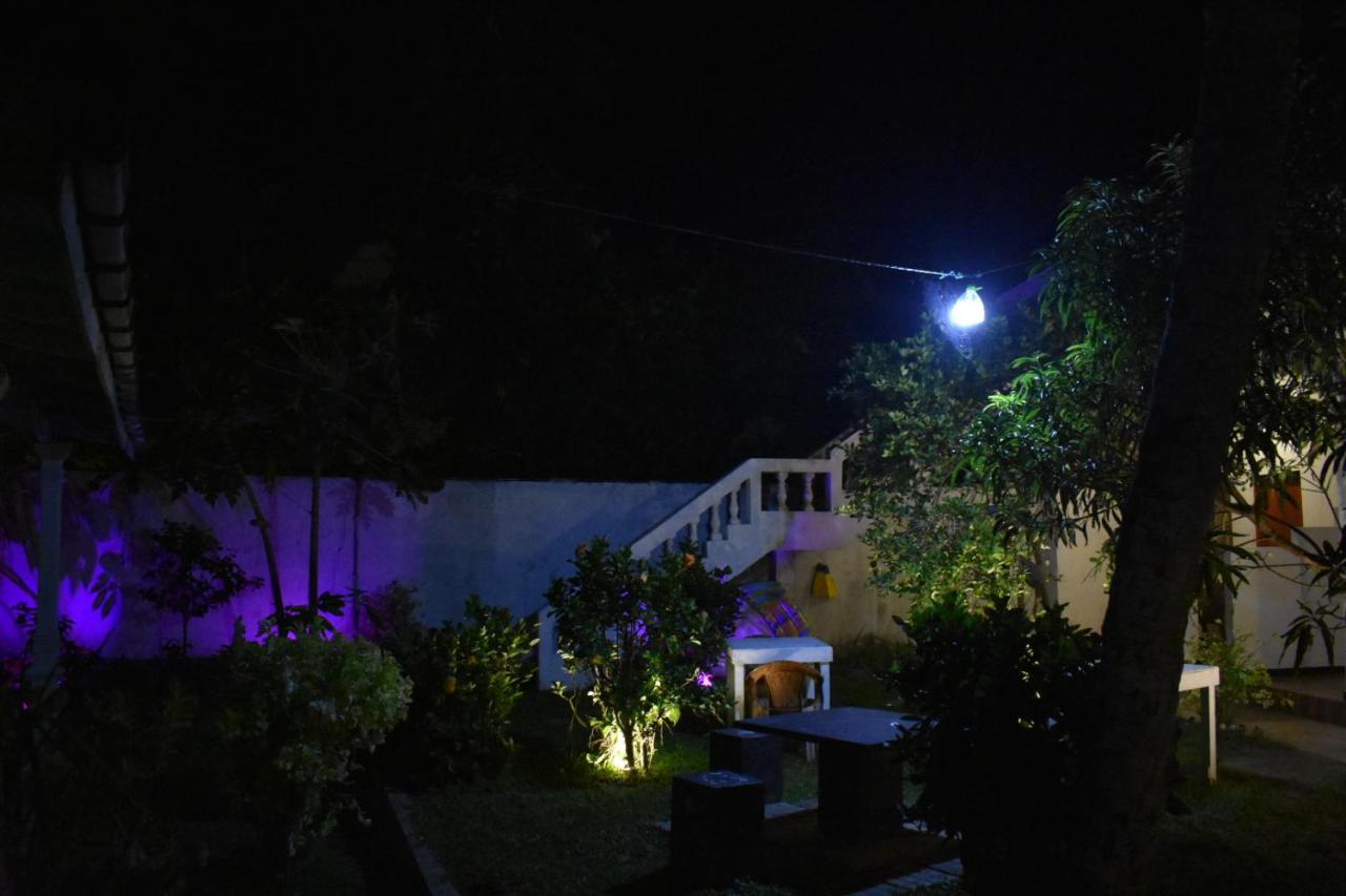 Aroma Guest House ミリッサ エクステリア 写真